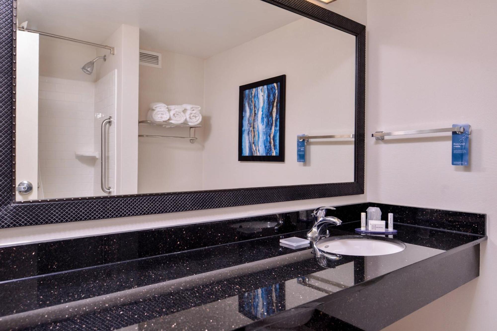 Fairfield Inn & Suites Raleigh-Durham Airport/Brier Creek Екстериор снимка